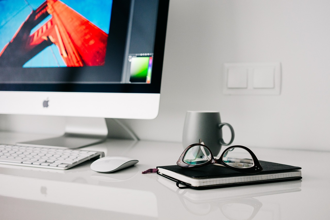 How to Manage Your Time Effectively While Working from Home